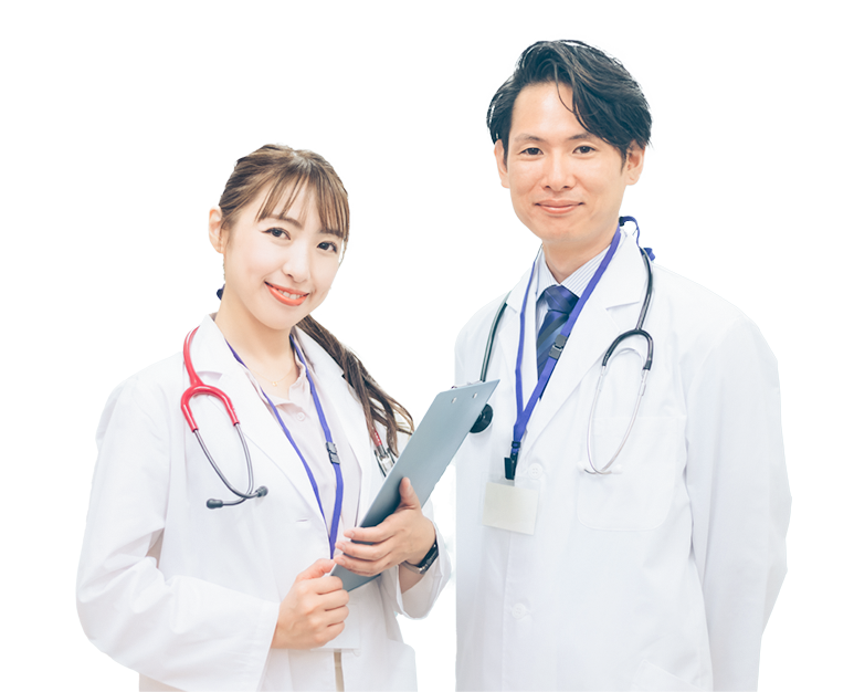白衣を着た男性